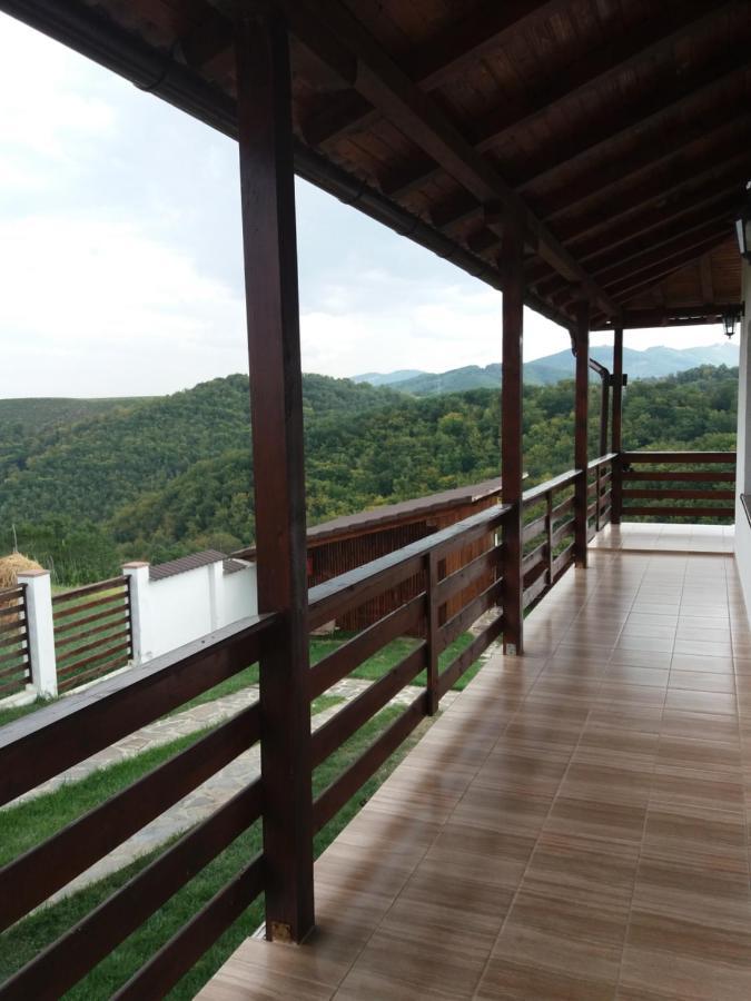Vila Aloman เซเบช ภายนอก รูปภาพ