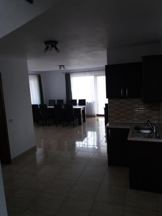 Vila Aloman เซเบช ภายนอก รูปภาพ
