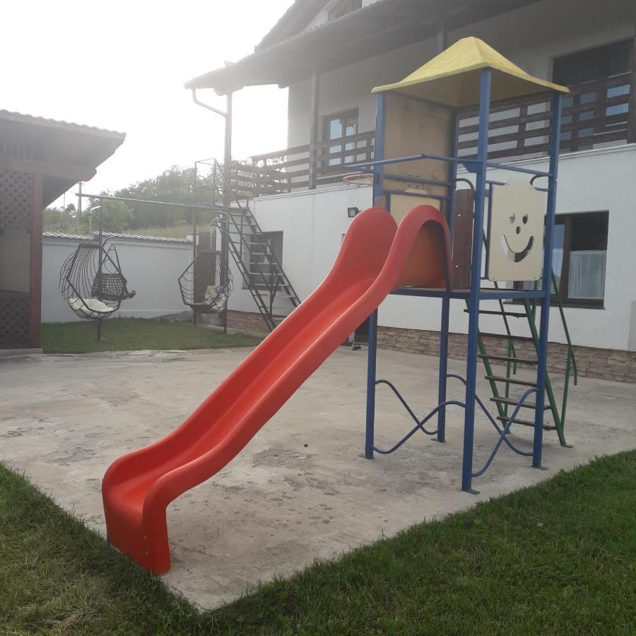 Vila Aloman เซเบช ภายนอก รูปภาพ